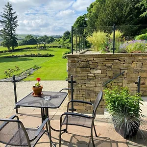 Apartment With A View, Holmfirth