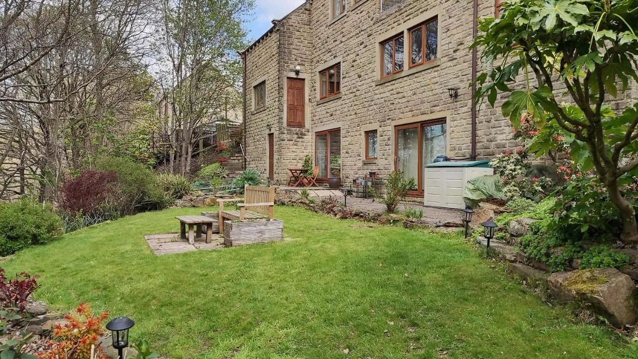 Wood Bank Studio Apartment Holmfirth United Kingdom